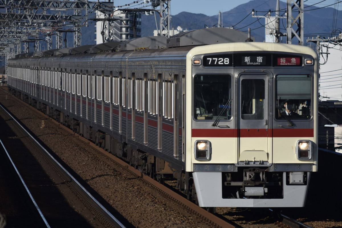 京王電鉄 若葉台検車区 7000系 7728F
