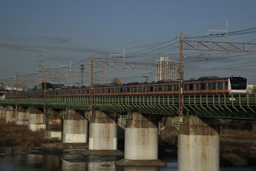 JR東日本E233系トタT35編成を立川～日野間で撮影した画像