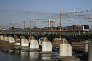 JR東日本E233系トタT30編成を立川～日野間で撮影した画像