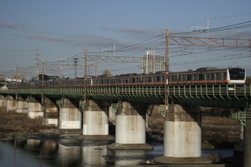 JR東日本E233系トタH57編成を立川～日野間で撮影した画像