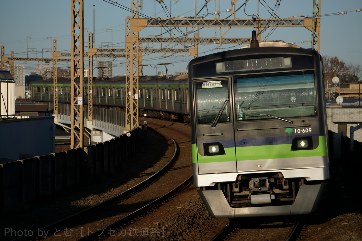 東京都交通局 大島車両検修場 10-300形 10-600F
