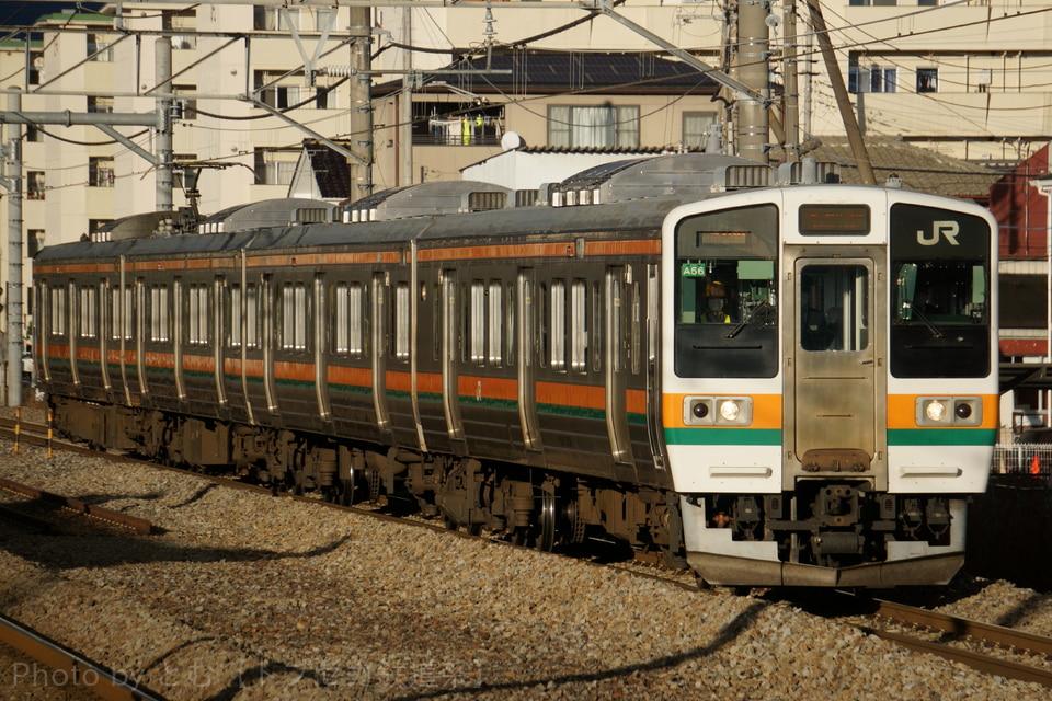 JR東211系タカA56編成<br class="br-sp" />(タカA56)の写真