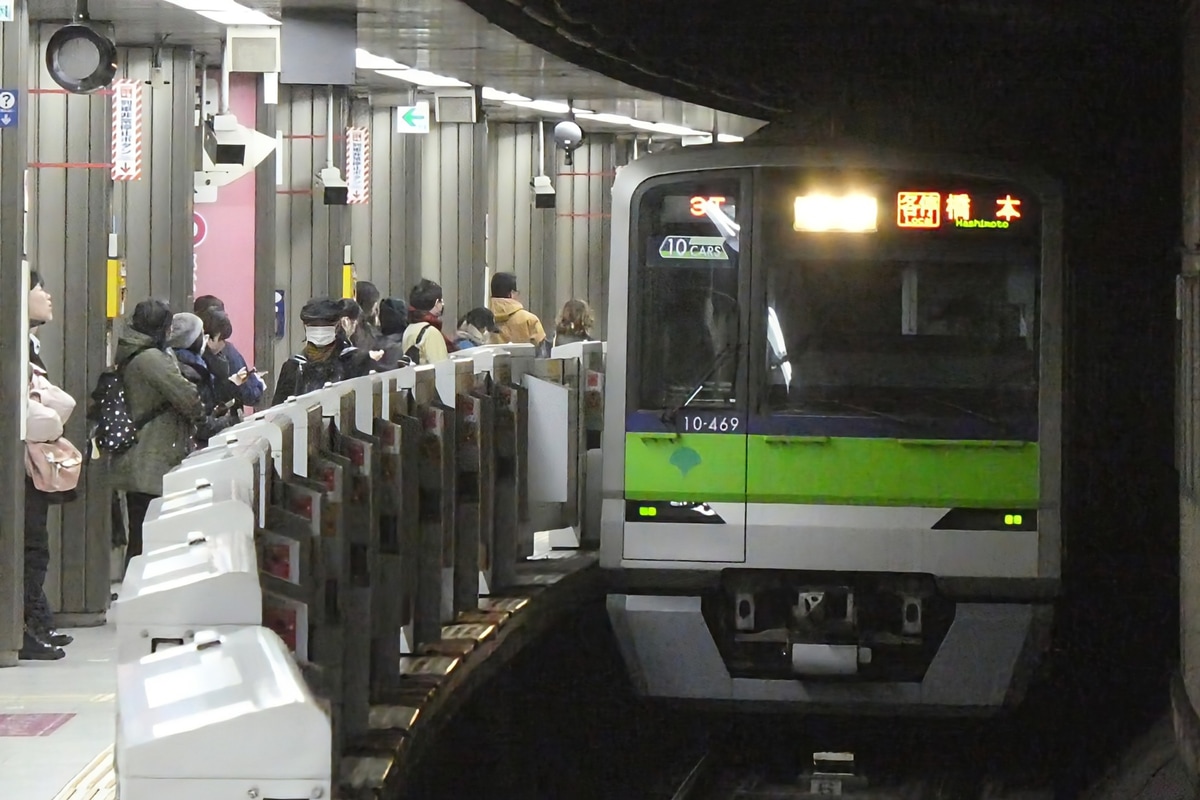 東京都交通局 大島車両検修場 10-300形 10-460F