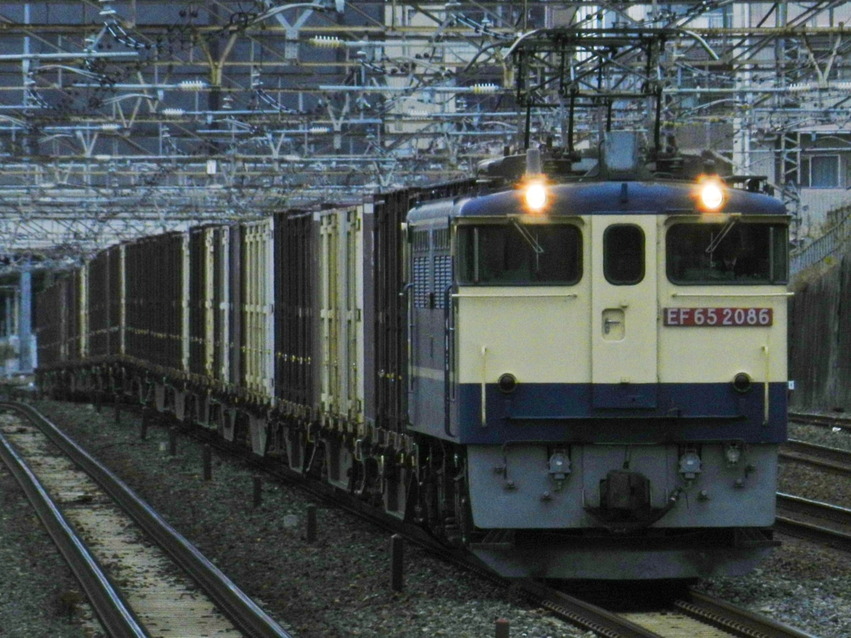 JR東日本 新鶴見機関区 EF65 2086