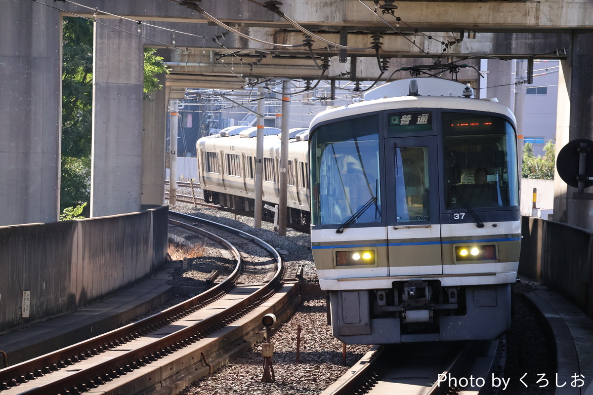 JR西日本 吹田総合車両所奈良支所 221系 NC607編成