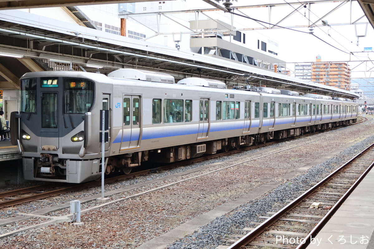 JR西日本 吹田総合車両所日根野支所 225系 HF422編成