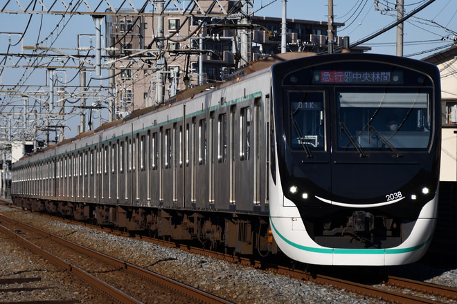 長津田検車区2020系2138Fを大袋～北越谷間で撮影した写真