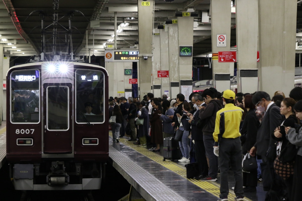 阪急電鉄 平井車庫 8000系 8007F