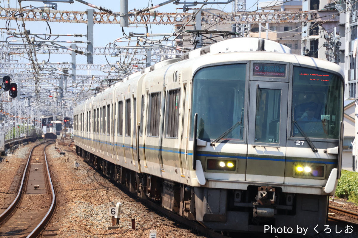 JR西日本 吹田総合車両所奈良支所 221系 NA414編成