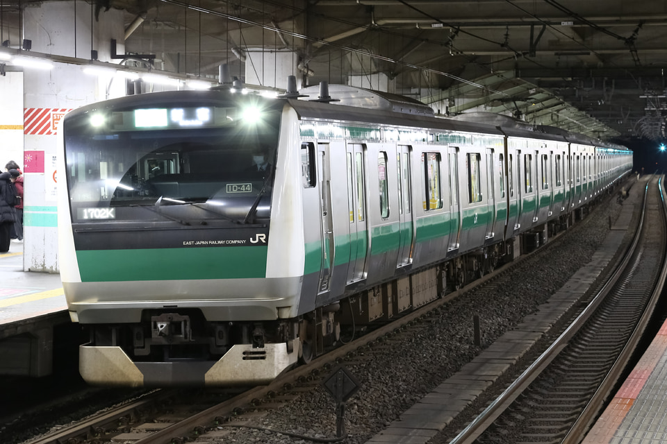 JR東E233系ハエ114編成<br class="br-sp" />(川114編成)(カワ114編成)の写真