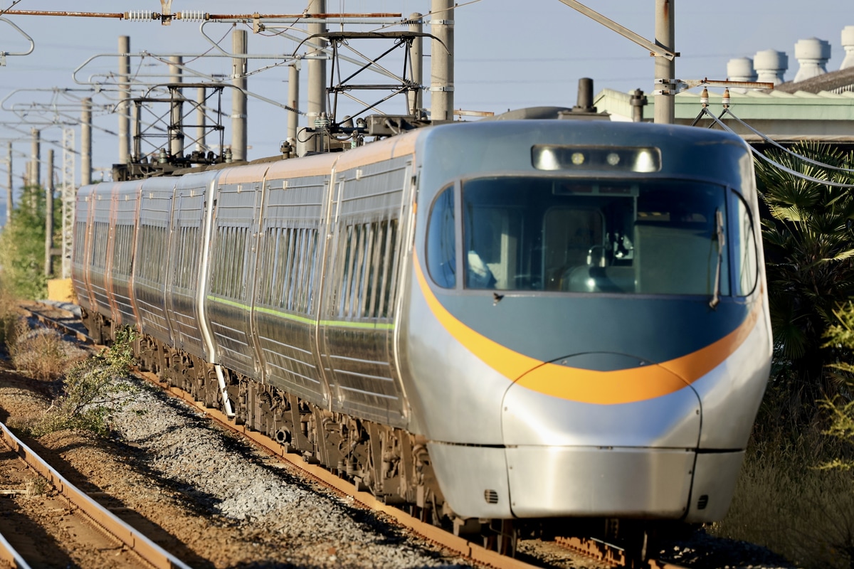 JR四国 松山運転所 8000系 L4編成