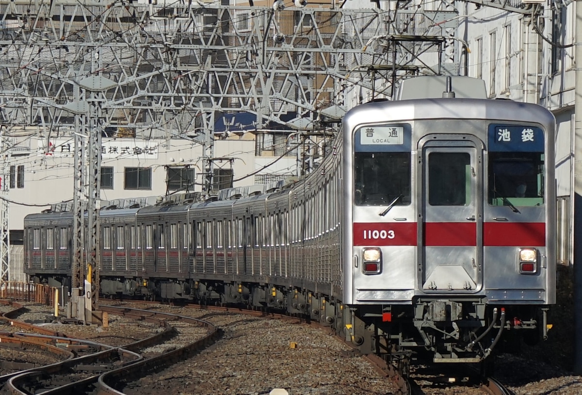 東武鉄道 森林公園検修区 10000系 11003F