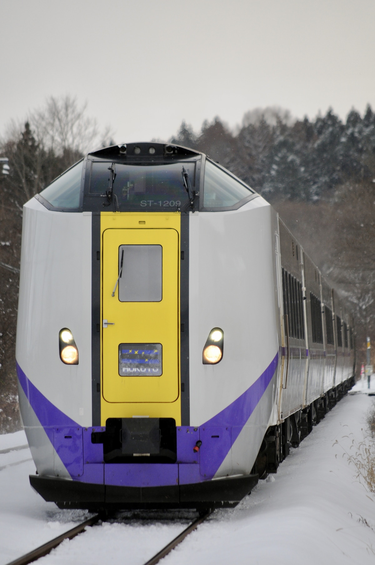 JR北海道 函館運輸所本所 キハ261系 ST-1107編成