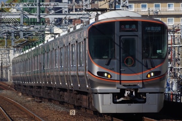 JR西日本323系LS22編成を大正駅で撮影した画像
