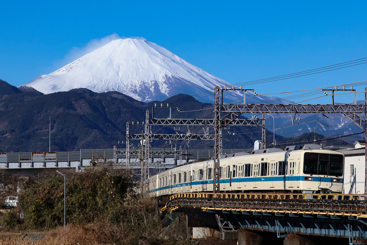 小田急電鉄 大野総合車両所 8000形 8063F+8263F