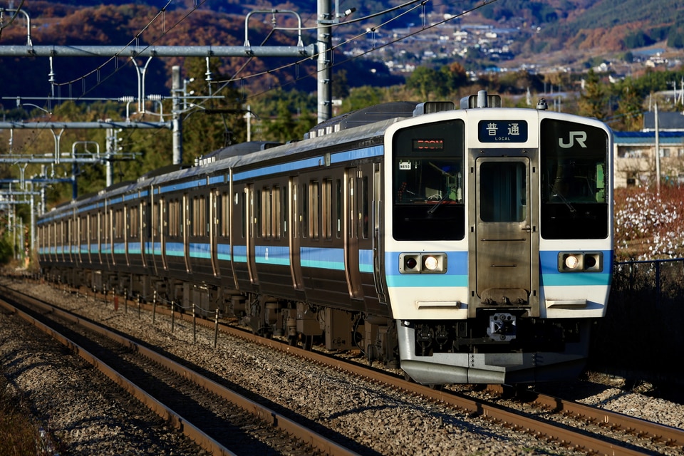 JR東211系ナノN610編成<br class="br-sp" />(ナノN610)の写真