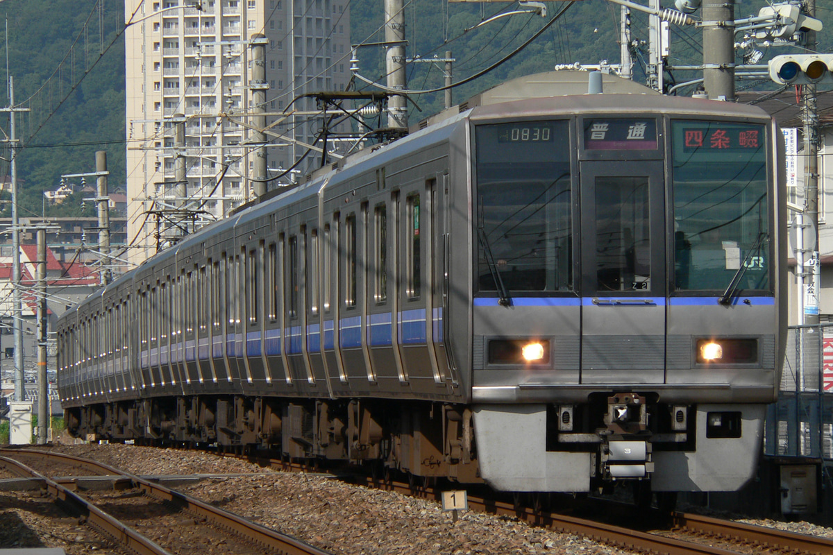 JR西日本  207系 Z2編成