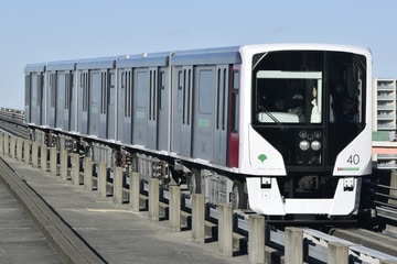 東京都交通局330形340Fを足立小台駅で撮影した画像