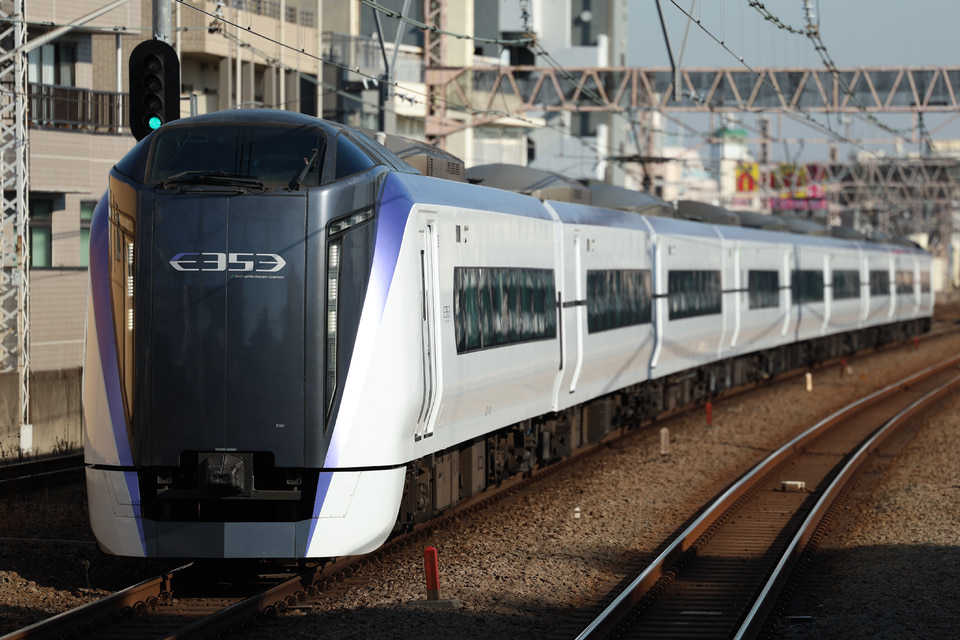 JR東E353系モトS101編成<br class="br-sp" />(モトS101)の写真