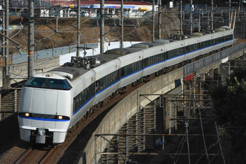 JR西日本683系B40編成を山科～大津間で撮影した画像