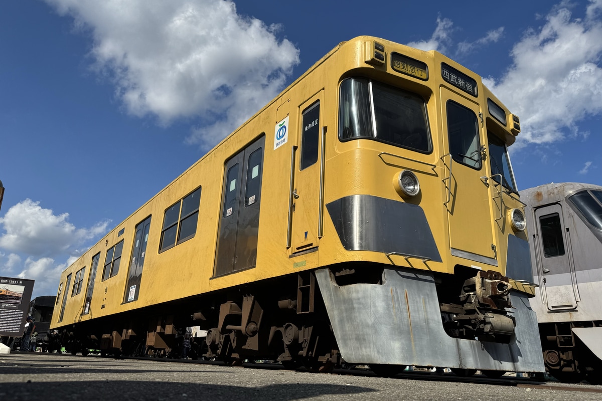 西武鉄道  旧2000系 2001F(動態保存車)