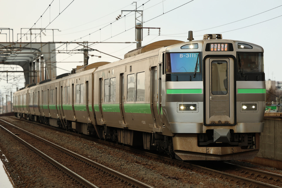 JR北733系B3101編成+B3201編成<br class="br-sp" />(B3101+B3201編成)の写真