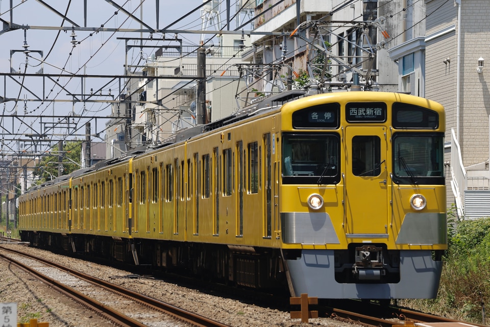 西武2000系2451F<br class="br-sp" />(2451編成)の写真