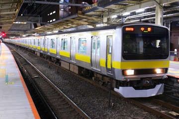 JR東日本E231系ミツB10編成を津田沼駅で撮影した画像