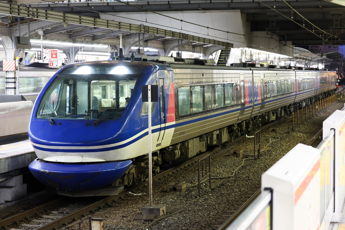 智頭急行  HOT7000系 7015