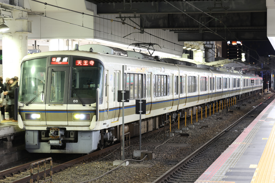 JR西221系NA432編成の写真