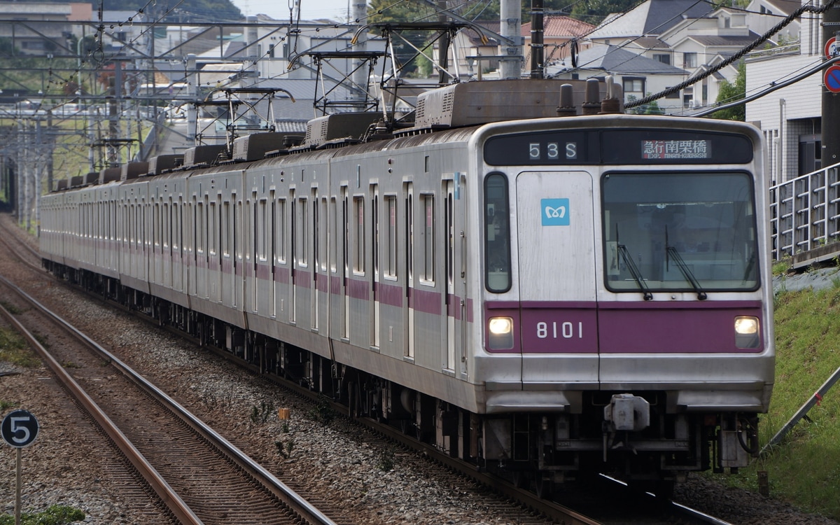 東京メトロ  8000系 8101f