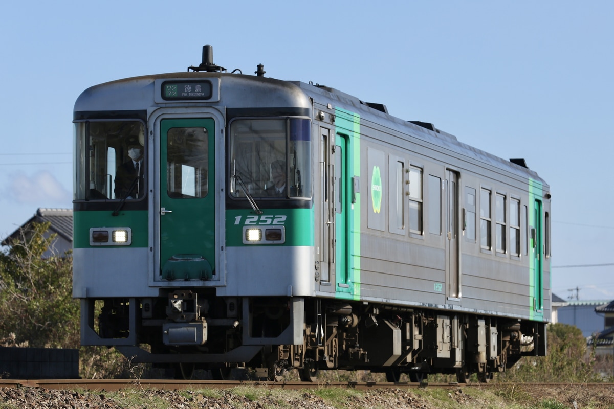 JR四国 徳島運転所 1200形 1252