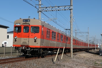 東武鉄道8000系8111Fを藤の牛島～春日部間で撮影した画像