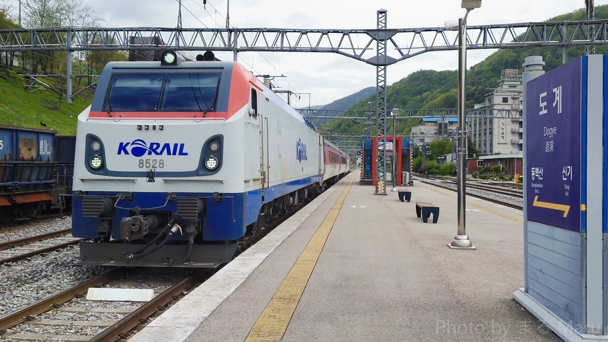 韓国鉄道公社  8500形 8528