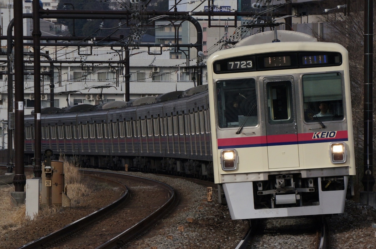 京王電鉄  7000系 7723f