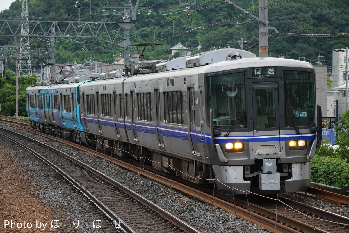 JR西日本 敦賀地域鉄道部敦賀運転センター車両管理室 521系 E01編成