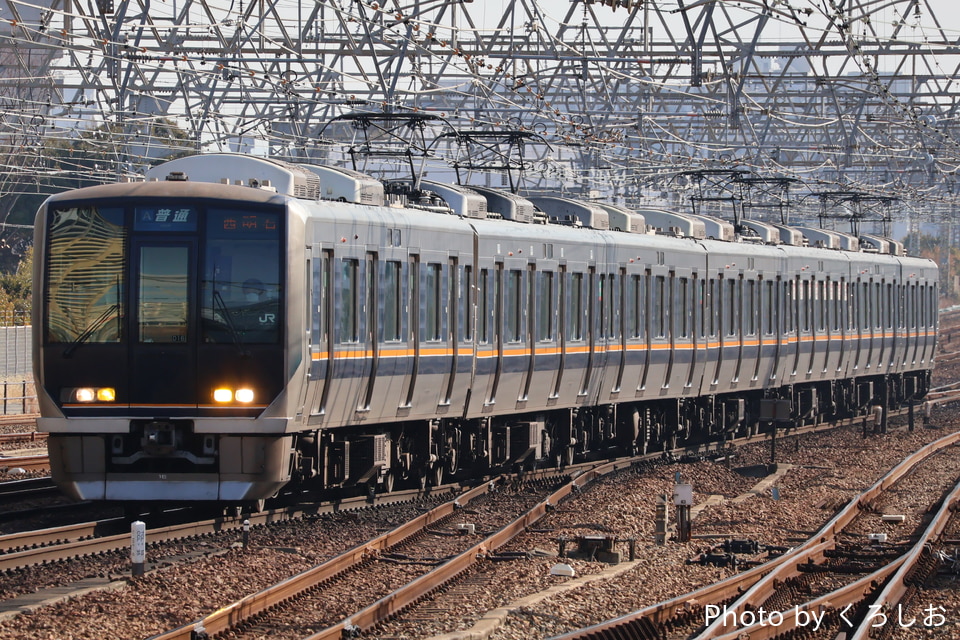 JR西321系D16編成の写真