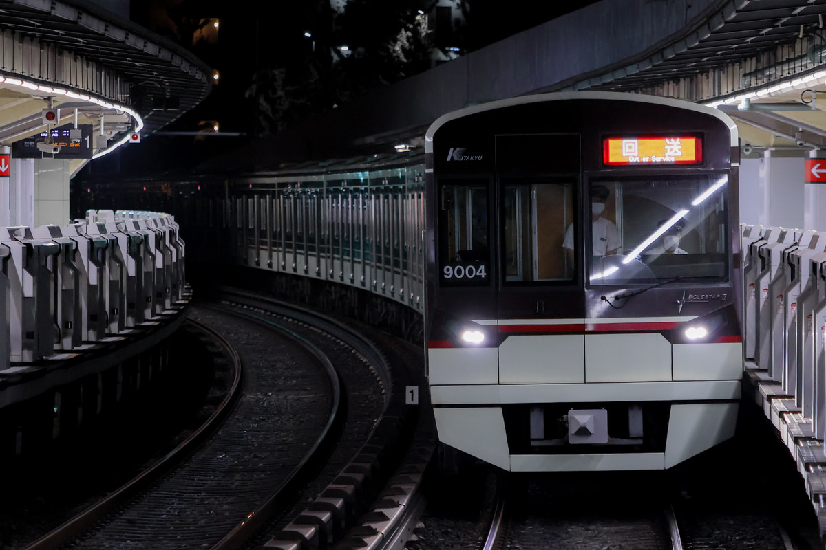 北大阪急行電鉄 桃山台 9000形 9004F