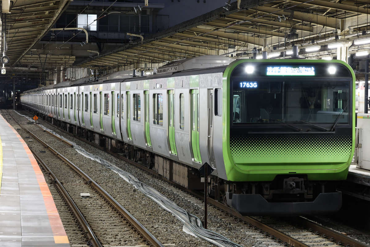 JR東日本  E235系 トウ30編成