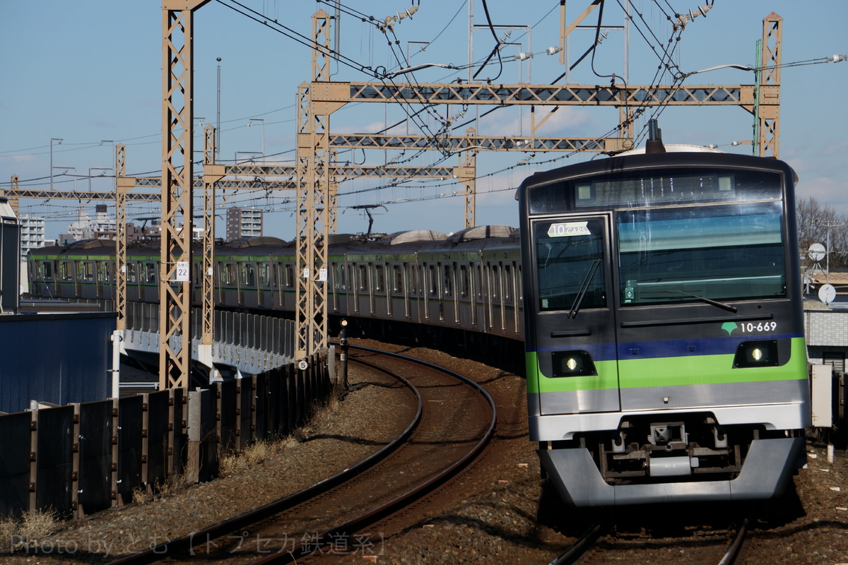 東京都交通局 大島車両検修場 10-300形 10-660F