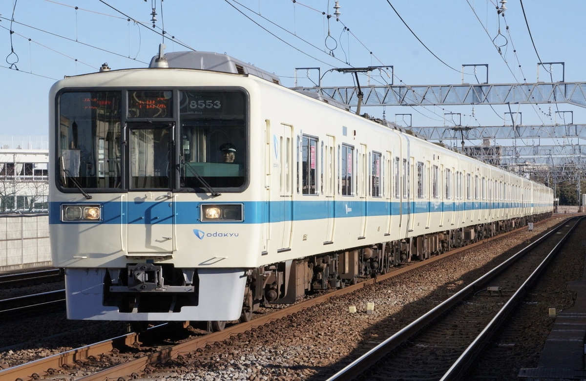 小田急電鉄  8000系 8253f
