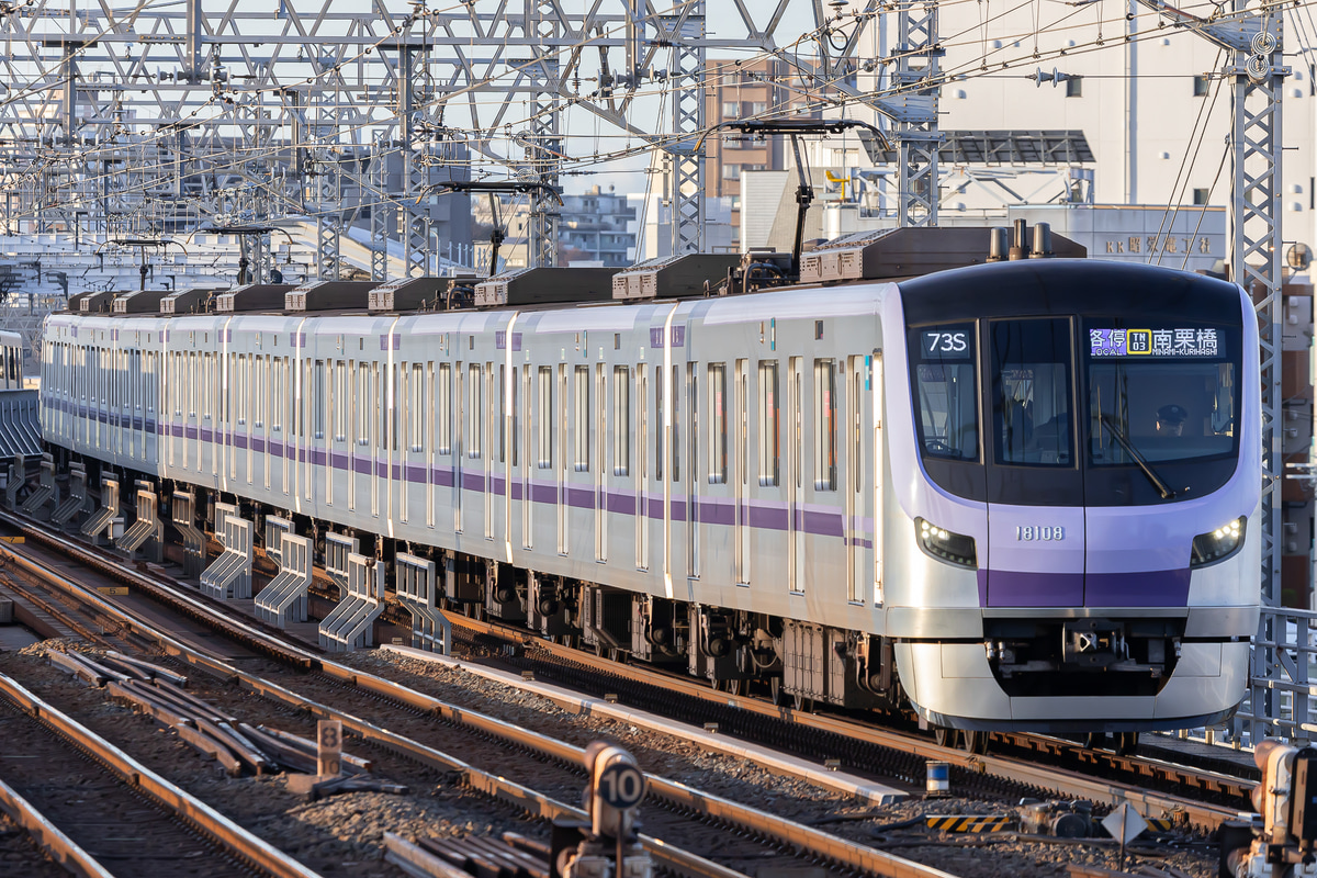 東京メトロ  18000系 18108F
