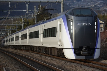 JR東日本E353系モトS118編成を塩山～勝沼ぶどう郷間で撮影した画像