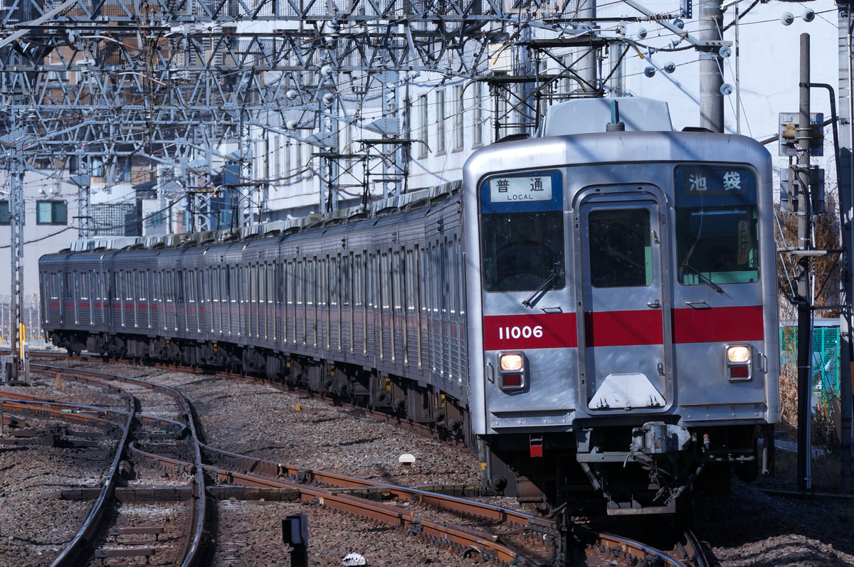 東武鉄道 森林公園検修区 10000系 11006F
