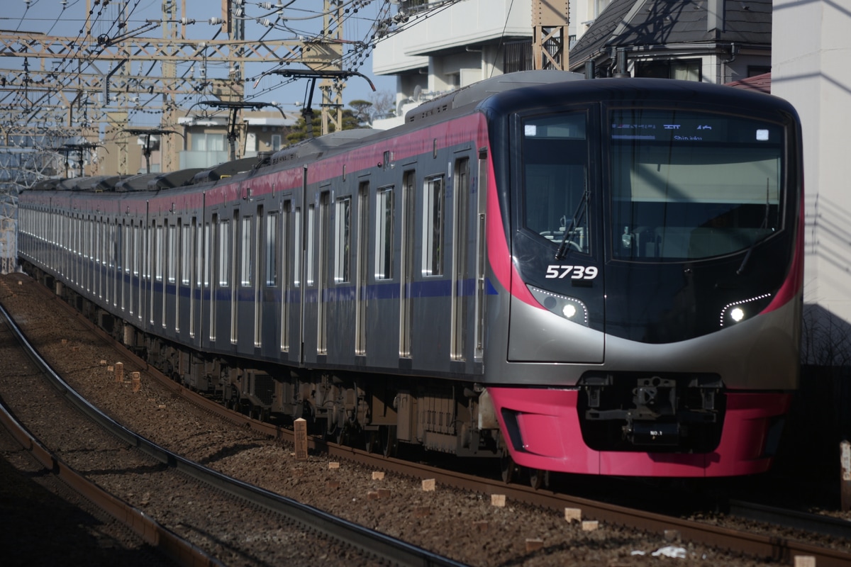 京王電鉄 若葉台検車区 5000系 5739F