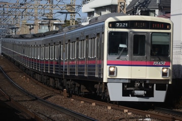 京王電鉄7000系7721Fを八幡山～上北沢間で撮影した画像