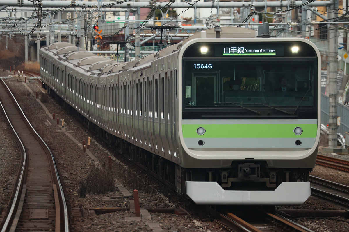 JR東日本  E235系 トウ44編成