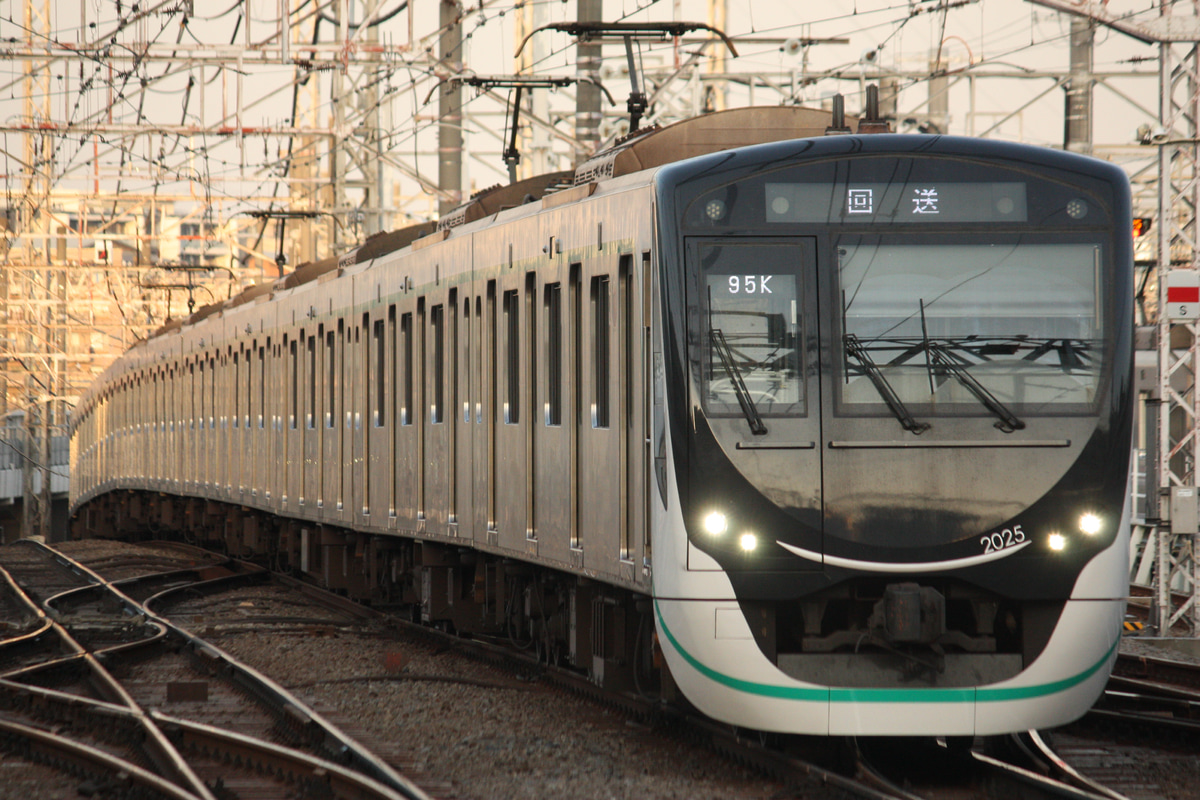 東急電鉄 長津田検車区 2020系 2125F