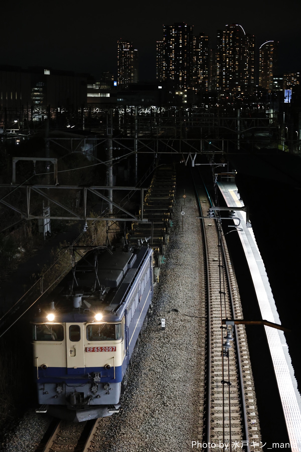 JR貨物 新鶴見機関区 EF65 2097