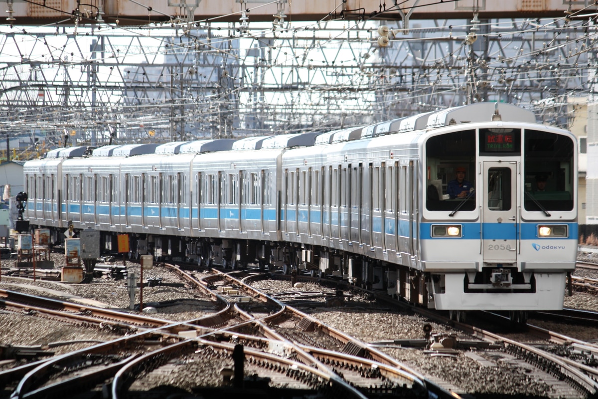 小田急電鉄 海老名検車区 2000形 2059F